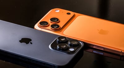 Cupertino,,Ca,9-10-2025:,Iphone,17pro,Max,In,Cosmic,Orange,In