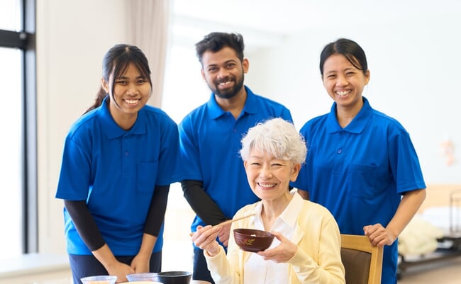 Foreign,Caregivers,Working,In,Japanese,Nursing,Care,Facilities
