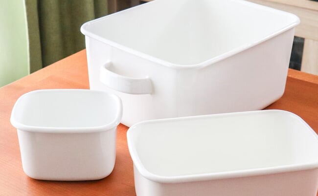 roomie_260715_muji_enamelstoragecontainer_01.jpg