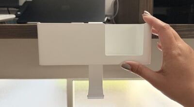 roomie_260403_yamazakijitsugyou_tableside-mountedorganizerrack_1-scaled_1.jpg