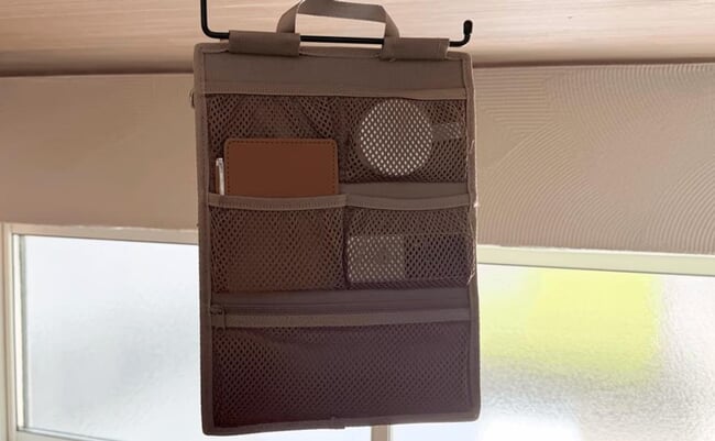 roomie_260827_kingjim_hung-organizer_7.jpg