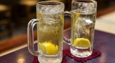 Whiskey,Highball,With,Soda,Water,And,Lemon