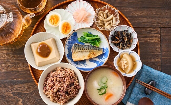 Traditional,Japanese,Breakfast,Set,With,Small,Dishes