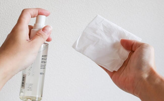 roomie_20261027-muji-makeupbrush-cleaner-01.jpg