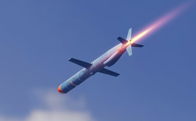A,Combat,Rocket,Is,Flying,In,A,Blue,Sky.,Concept: